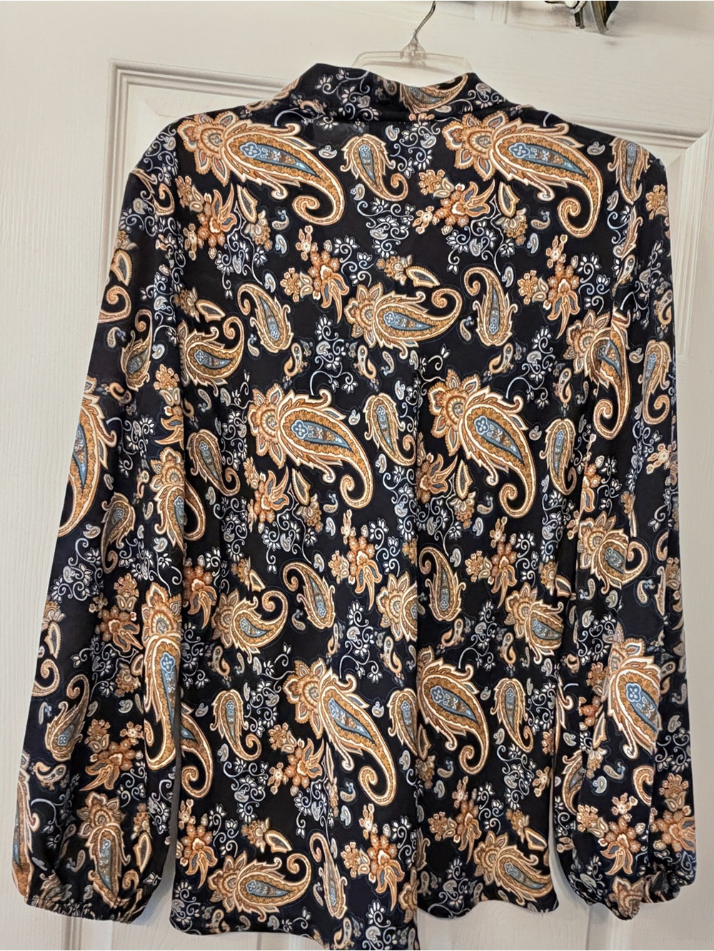 Anne Klein paisley print long sleeve top with tie neck - Picture 2 of 3